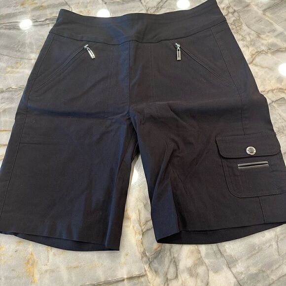 Jamie Sadock black size 6 golf shorts with beautiful detail. - Picture 1 of 7